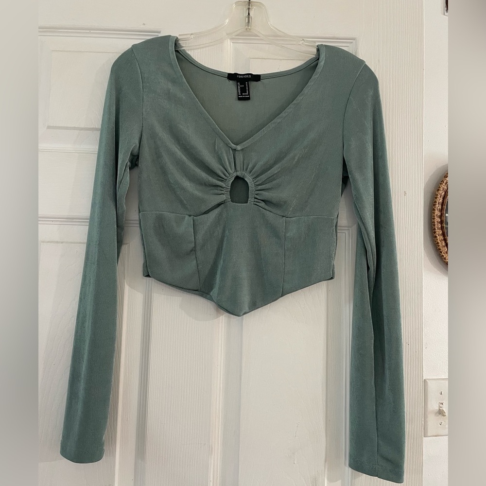 Forever 21 Sage Green Cropped Long Sleeve Blouse